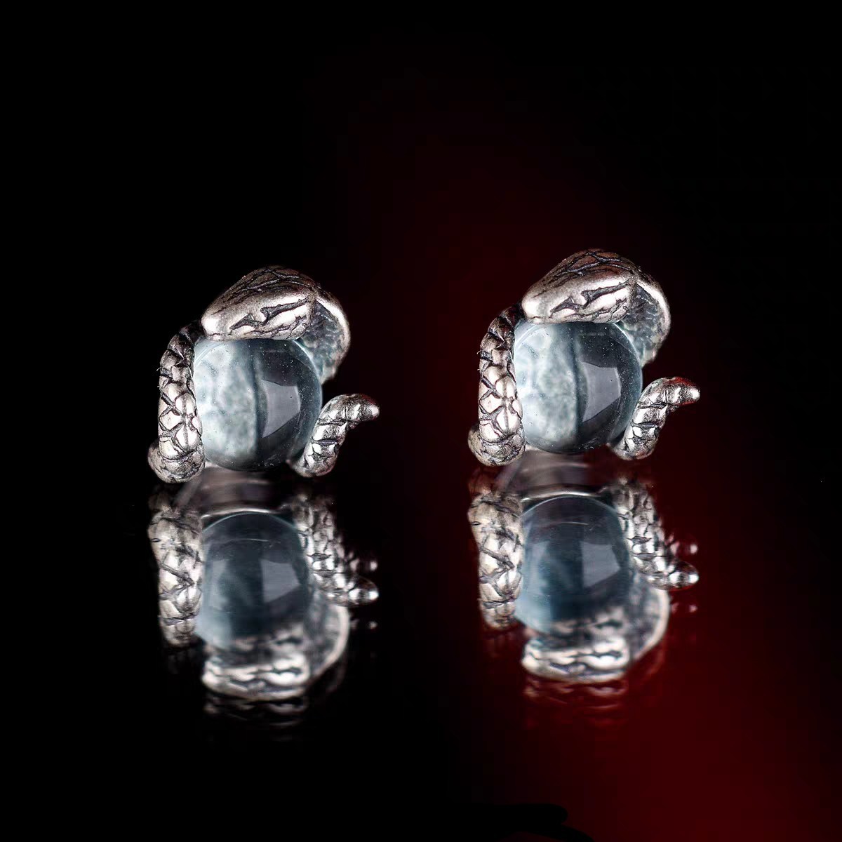 Vintage Fashion Nz - Snake-wrapped Earrings Made of Old Male