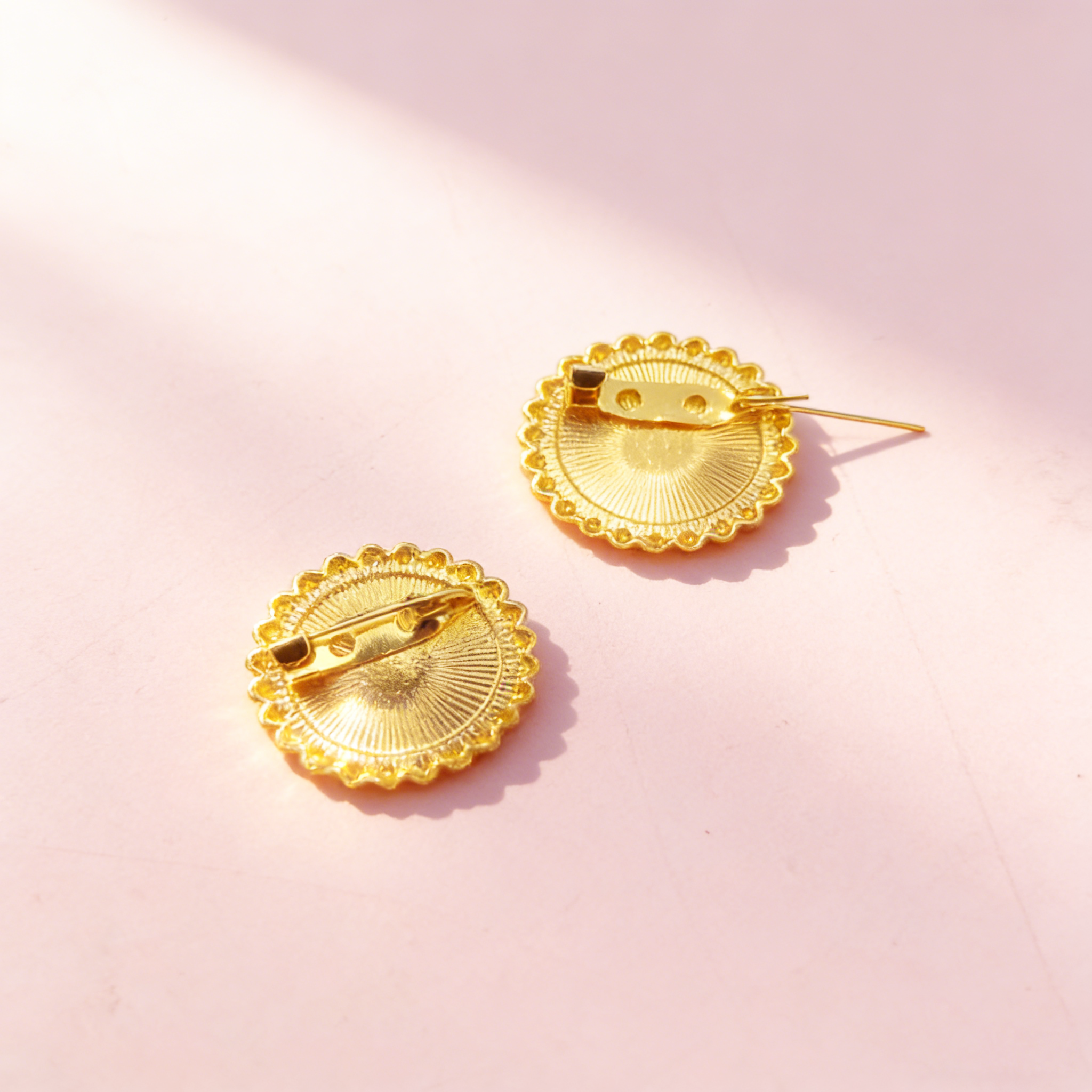 Coin Design Women's Brooch Ott - Vintage Fashion Events recension och pris