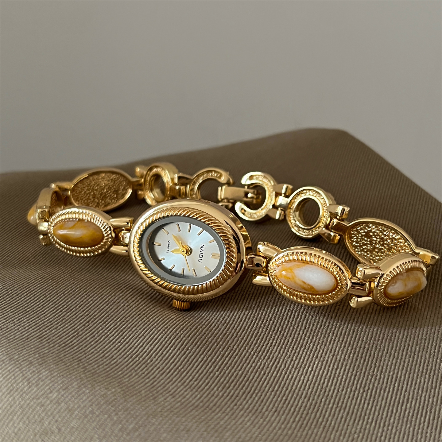 New Vintage Women's Watch with - Vintage Fashion Watches recension och pris