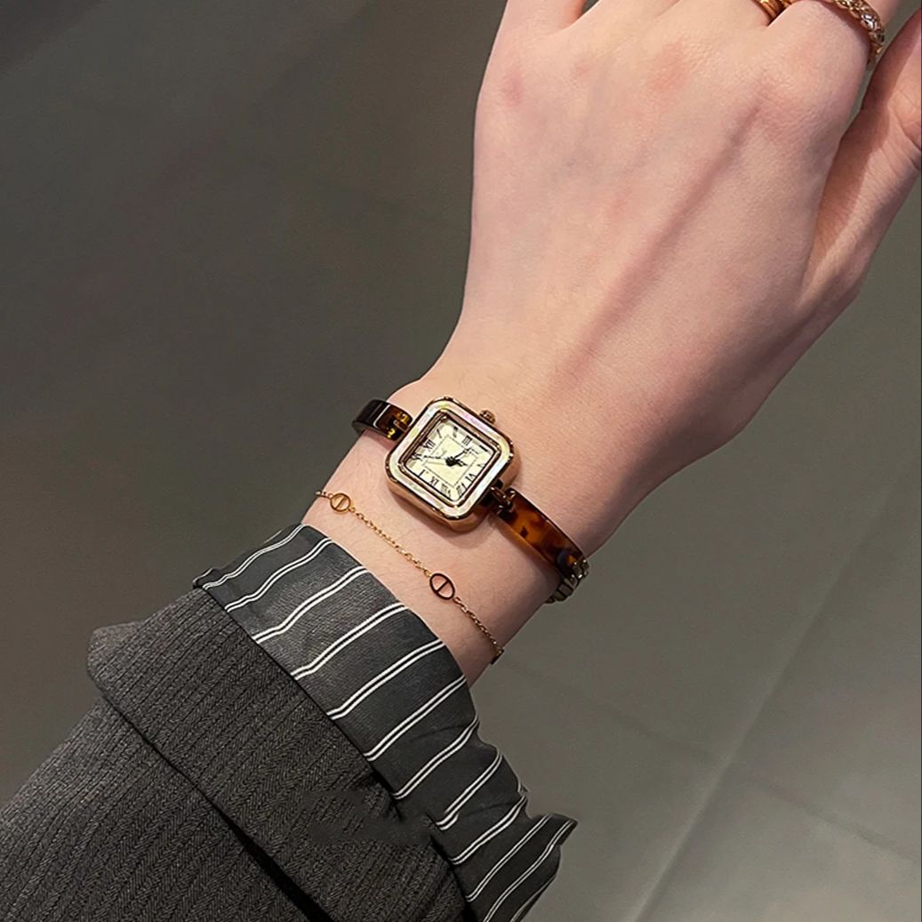 Luxury Vintage Women's Watches - Vintage Fashion Watches recension och pris