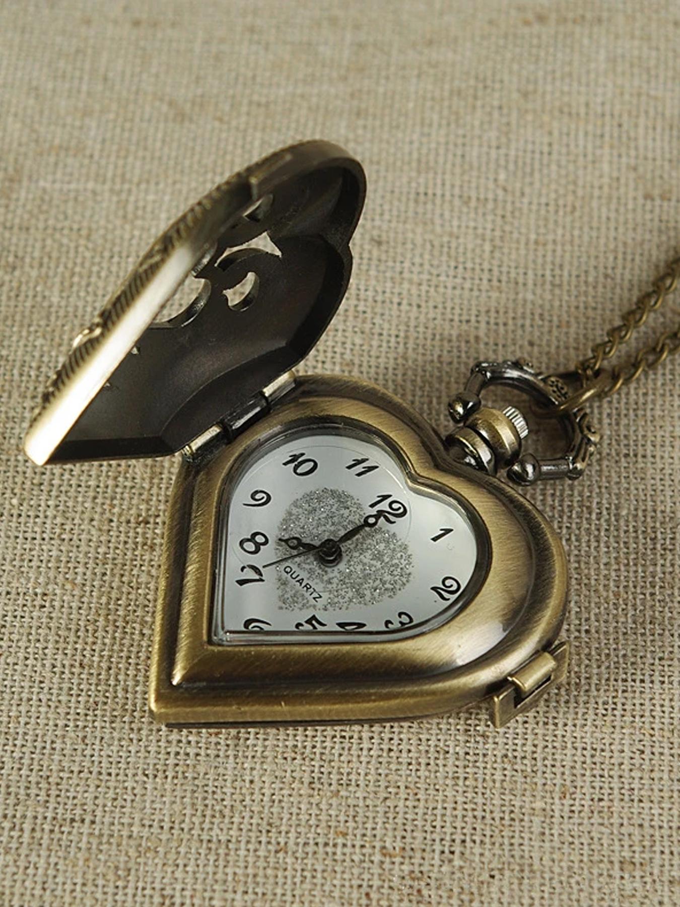 Vintage hollowed out heart-sha - Vintage Fashion Watches recension och pris